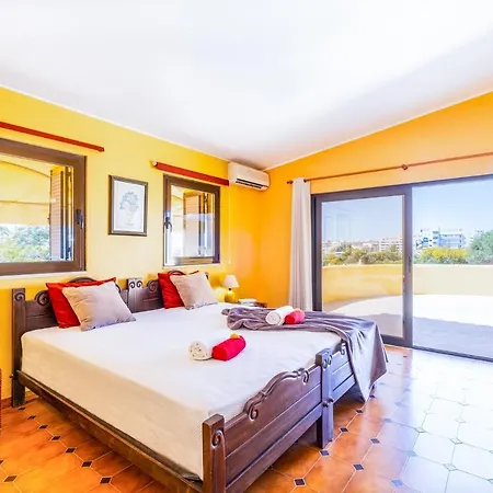 Samui By Algarve Vacation וילה